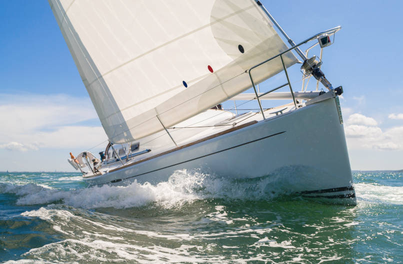 Bareboat-Yacht-Charter