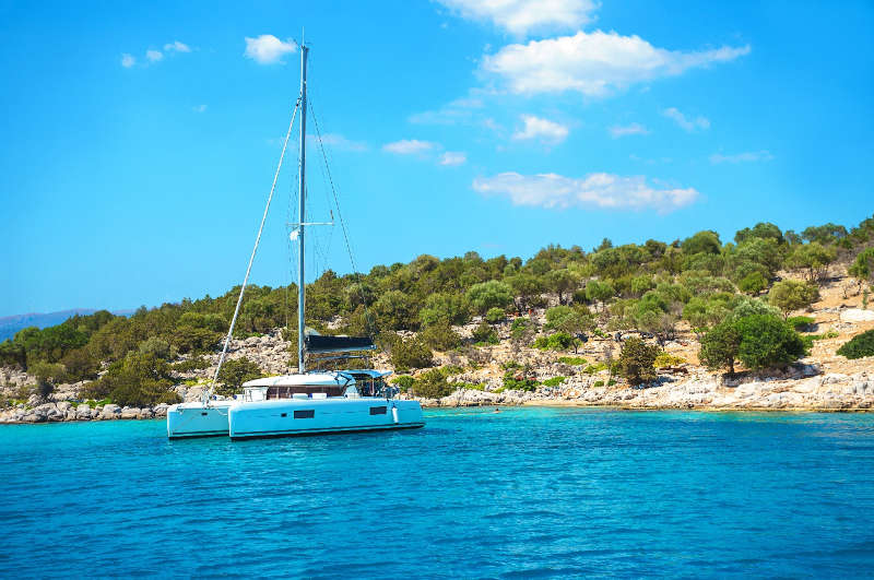 Explore hidden gems of Dalmatia sailing on a luxurious catamaran