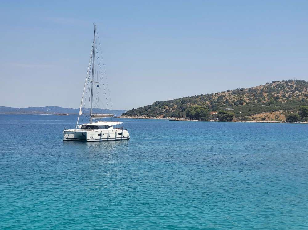 Plan a sailing trip with your family and create lifelong memories