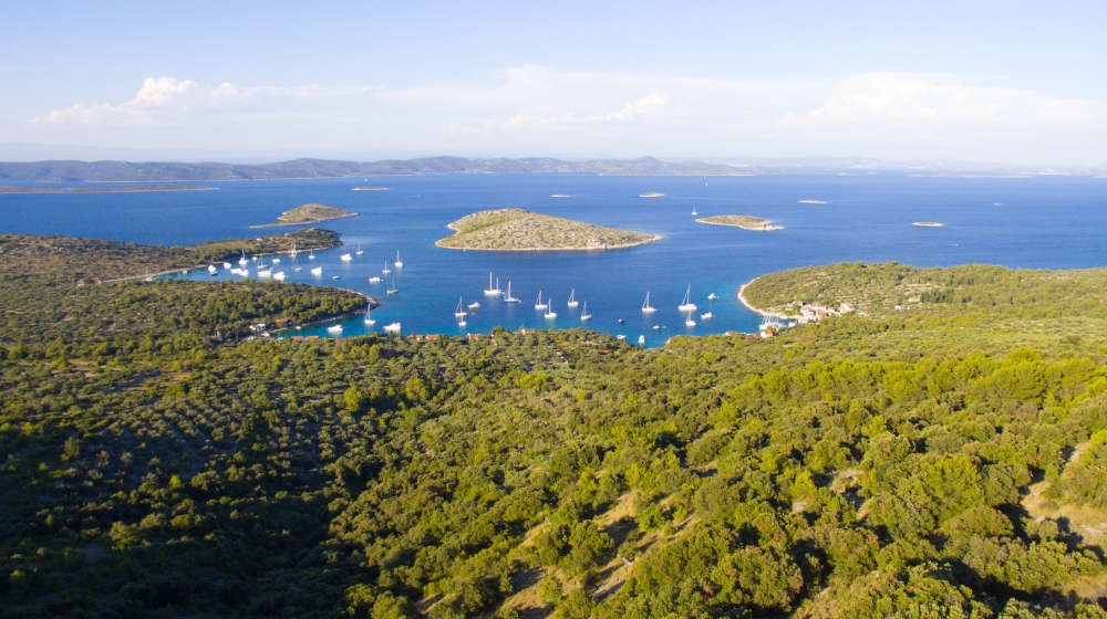 Rent a sailing yacht in Dalmatia and get ready for an unforgettable holiday!