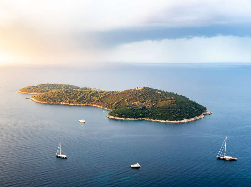 Sunny south Adriatic islands for lifelong memories