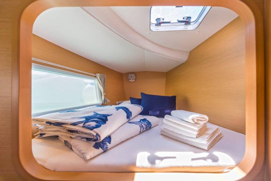 Lagoon 380, Queen Mia