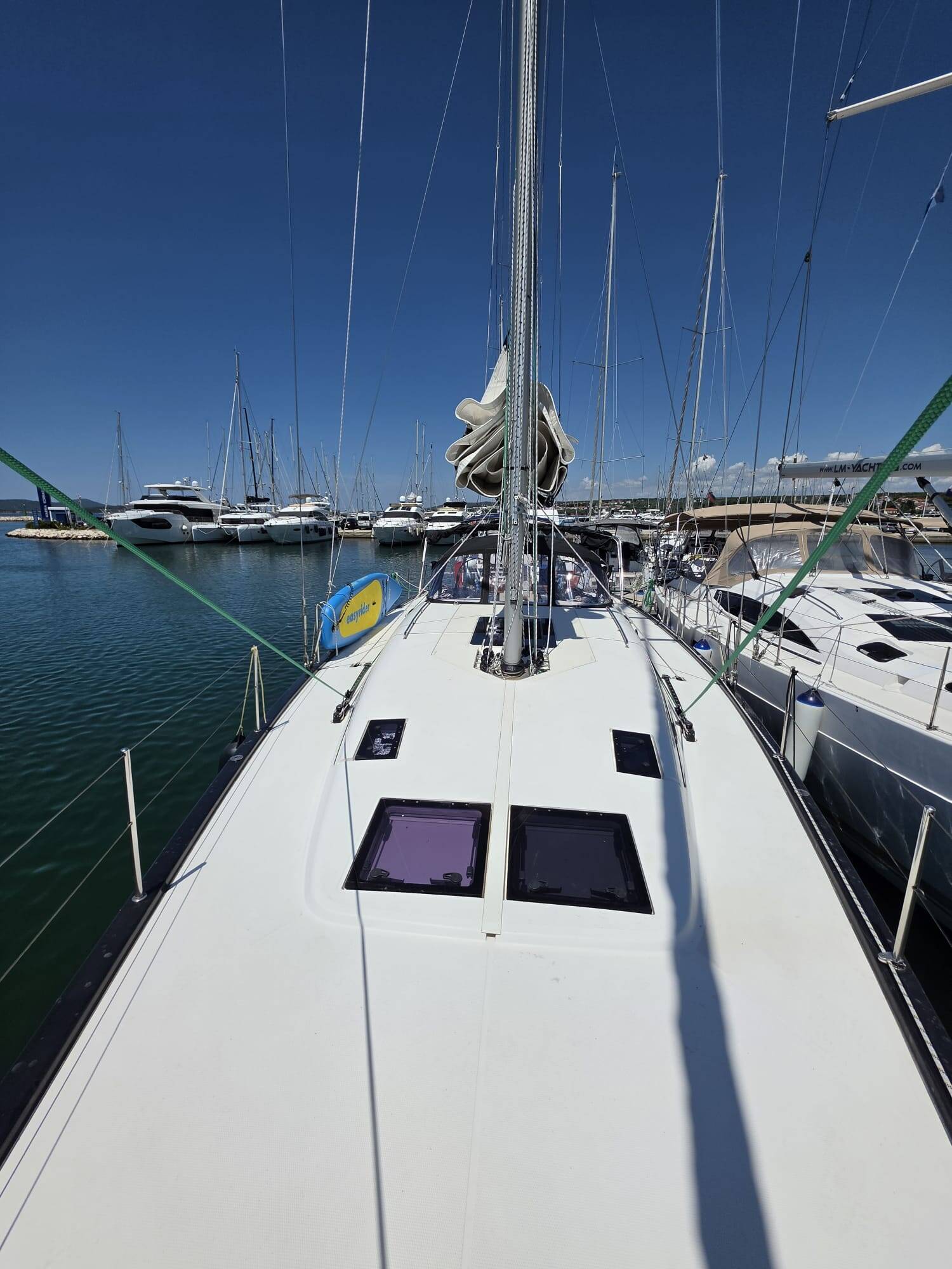 More 55, Luna Nera
