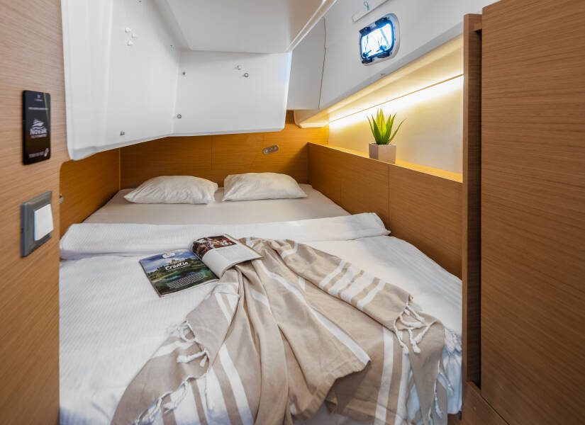 Sun Odyssey 380, Nala