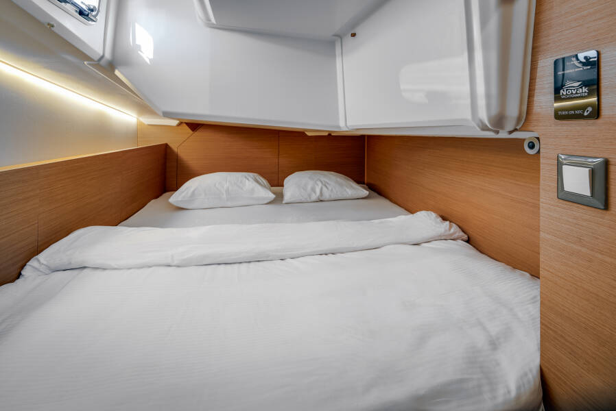 Sun Odyssey 380, Nala