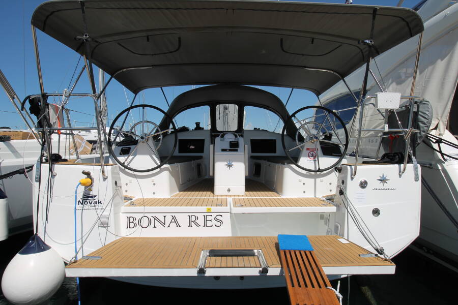 Sun Odyssey 410, Bona Res