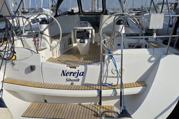 Sun Odyssey 42i, Nereja